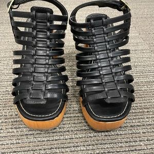 Size 8 CityClassified high hells